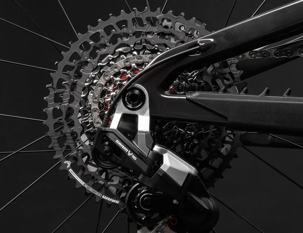 Santa Cruz Hightower Carbon 29 - 90 Kit - Matt Black - 2026 - Image 7